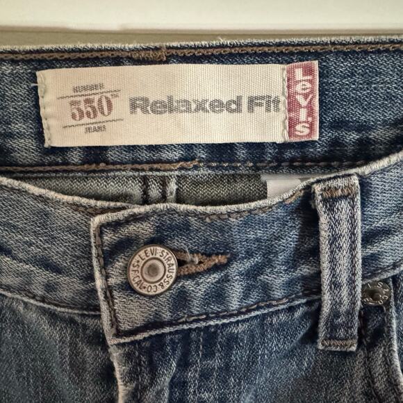 Levi’s 550 Relaxed Fit Denim Jeans Size 16 or 28x 28 - Picture 2 of 6